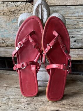 Tod's Women’s Red Leather Casual T-Strap Sandals Sz 9